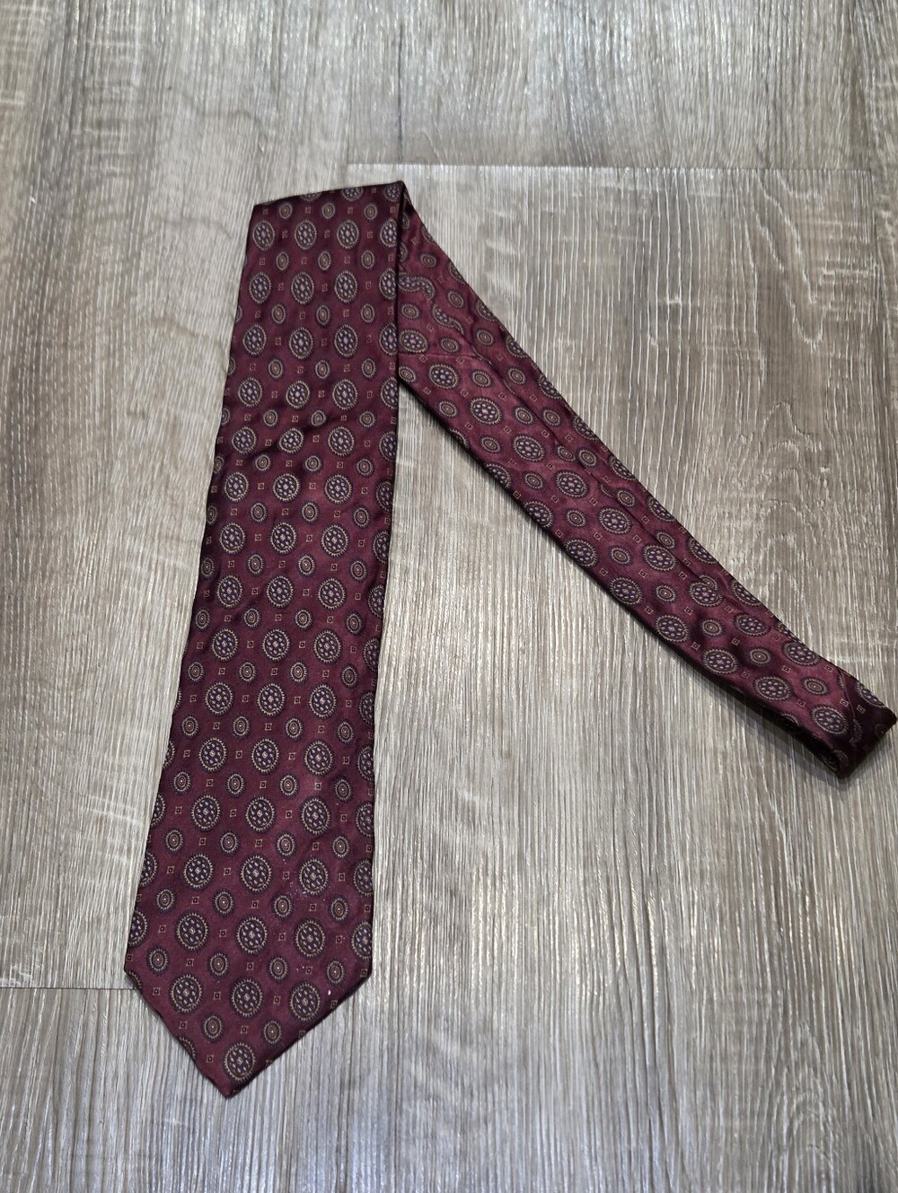 Massimo Bizzocchi Preowned 100% Silk Tie Wine/Geometric Shapes.